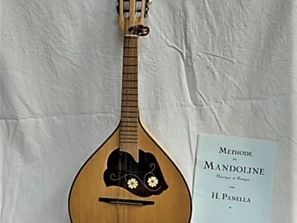 Mandoline et livre de méthode de Mandoline